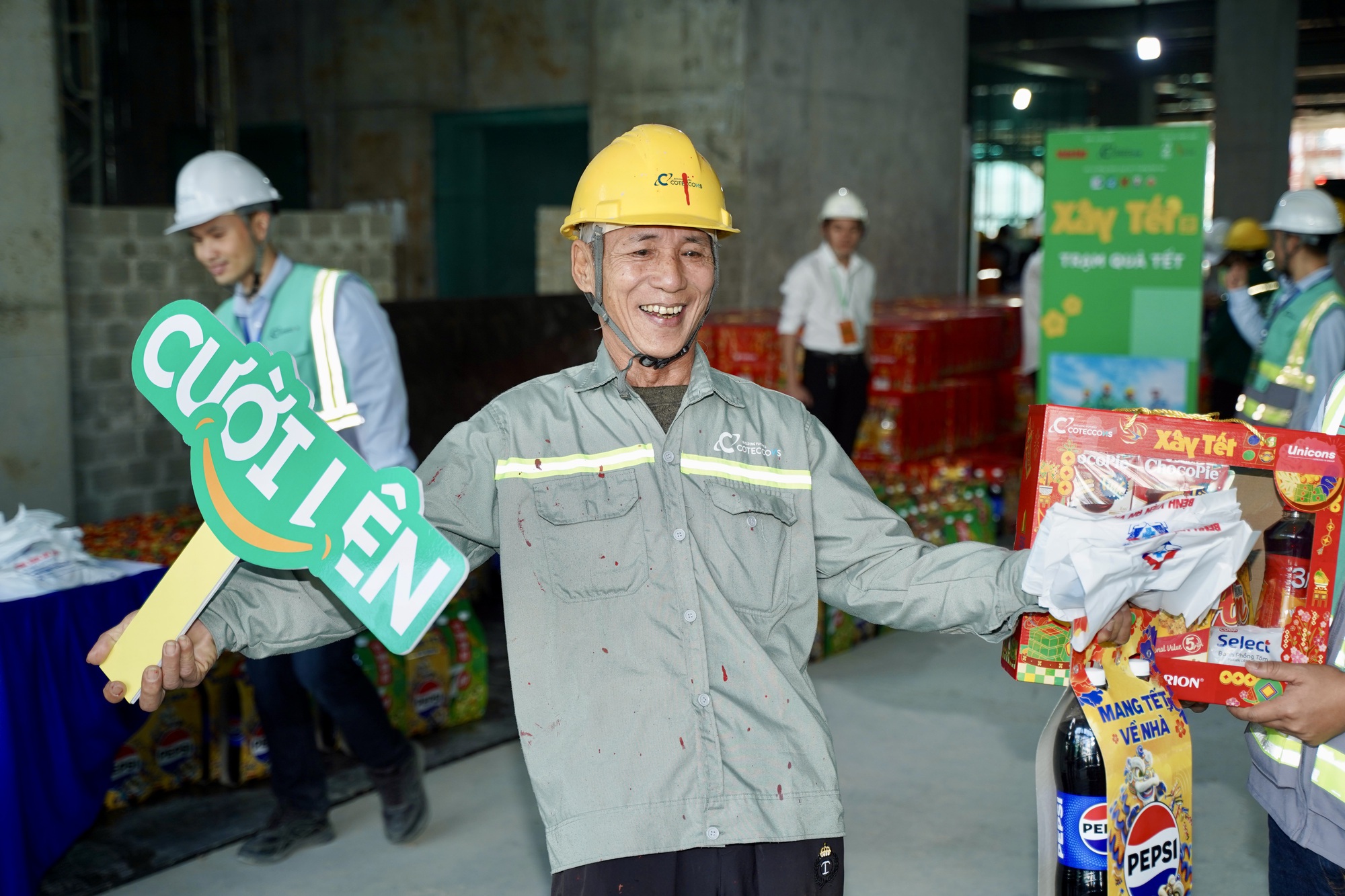 Phó TGĐ Coteccons: Trao học bổng cho con em thợ xây là giúp công nhân đánh thức những giấc mơ chính mình- Ảnh 4.