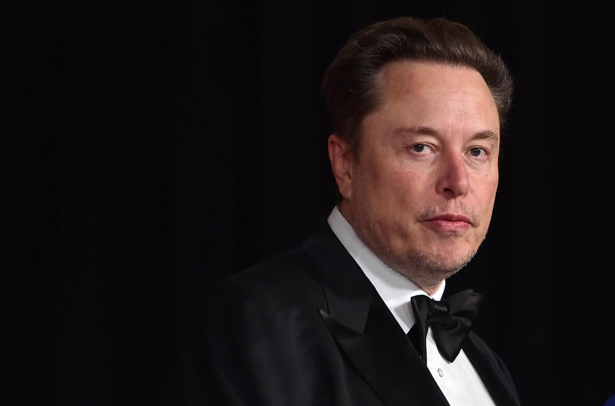 Tỷ phú Elon Musk khuyên 3 điều: Năm mới khởi đầu mới, nắm chắc để thoát khỏi vòng luẩn quẩn nghèo đói- Ảnh 3.