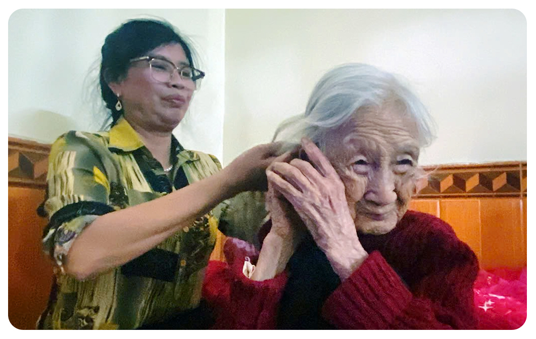 Cặp vợ chồng sống thọ trên 110 tuổi, thích nghe hát chèo mỗi ngày- Ảnh 4.