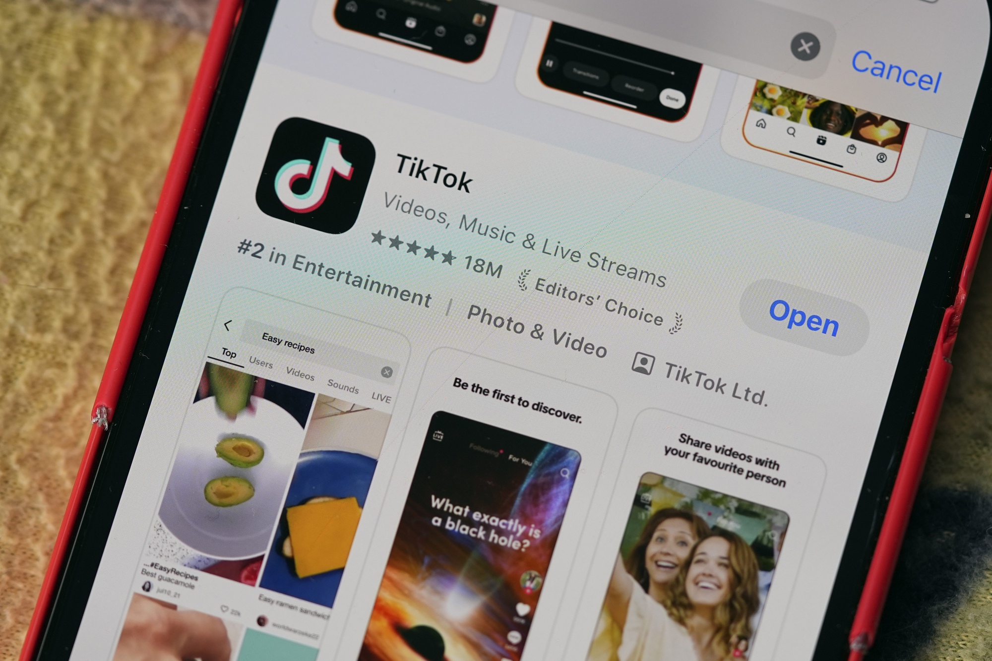 Smartphone cài sẵn TikTok được rao bán 50.000 USD- Ảnh 1.