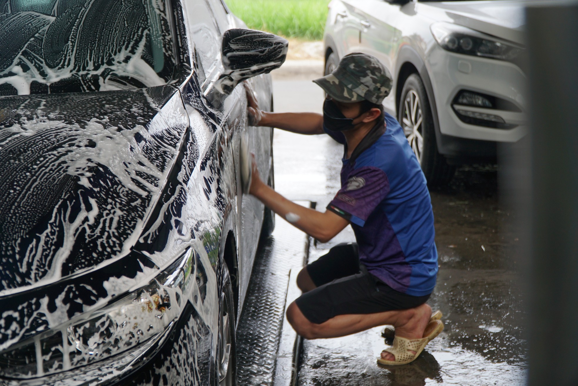 Nghề 'hốt bạc' dịp Tết, thợ làm không ngơi tay- Ảnh 4.