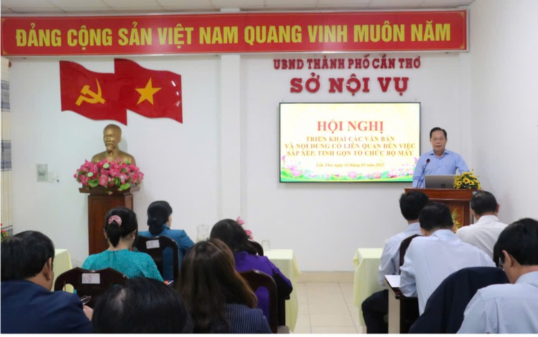 Cần Thơ: Giảm ít nhất 50 đơn vị sự nghiệp và 20 phòng chuyên môn cấp huyện- Ảnh 1.