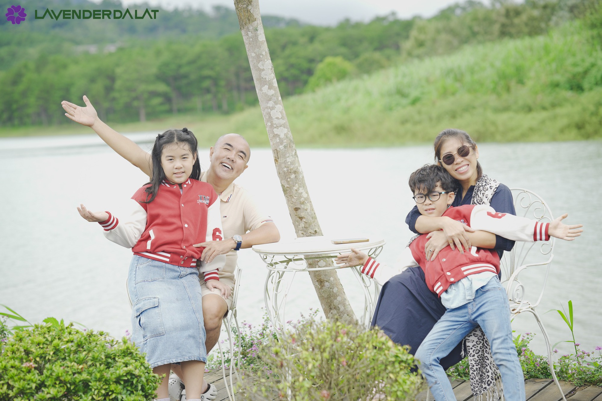 Quốc Thuận: “Cha mẹ còn, nhà là nơi để về; cha mẹ mất, nhà chỉ là nơi để đến”- Ảnh 4.