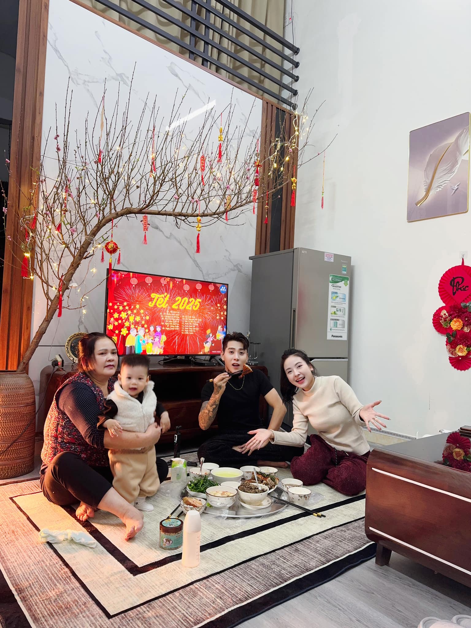 Ông chồng "khác người": Thích ăn Tết nhà vợ, sắm sửa chu đáo cho nhà vợ, được bố mẹ đẻ ủng hộ hết lòng- Ảnh 4.