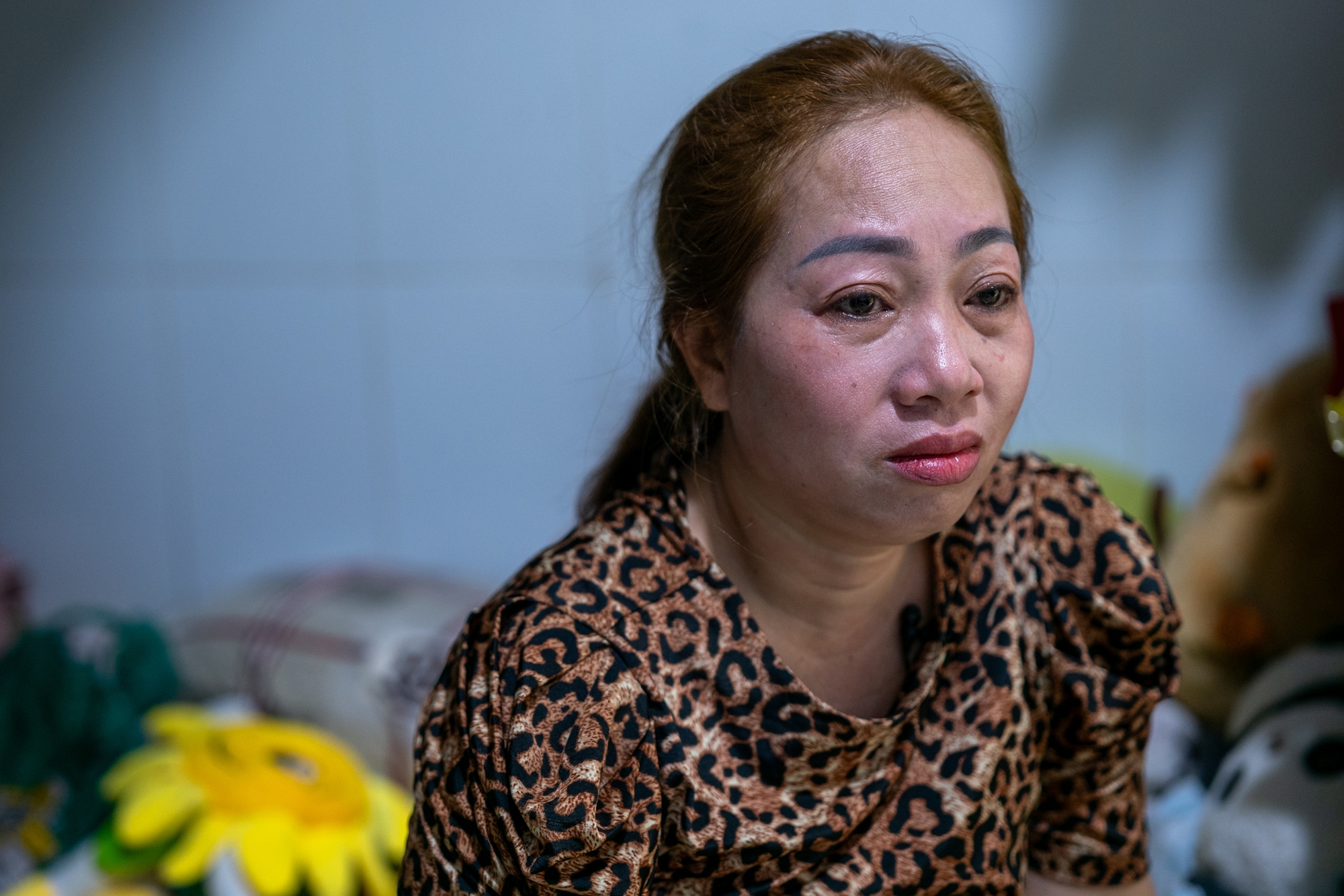Người mẹ đơn thân chạy xe ôm bất kể ngày đêm ở Sài Gòn, 4 năm đi "tìm Tết" cho con trai 7 tuổi bị ung thư- Ảnh 2. Người mẹ đơn thân chạy xe ôm bất kể ngày đêm ở Sài Gòn, 4 năm đi "tìm Tết" cho con trai 7 tuổi bị ung thư- Ảnh 2.