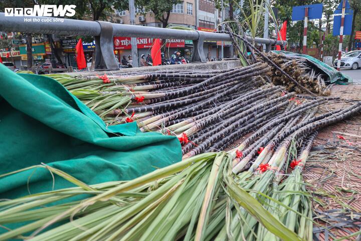 Những dịch vụ 'hái ra tiền' trong ngày 29 Tết- Ảnh 1.