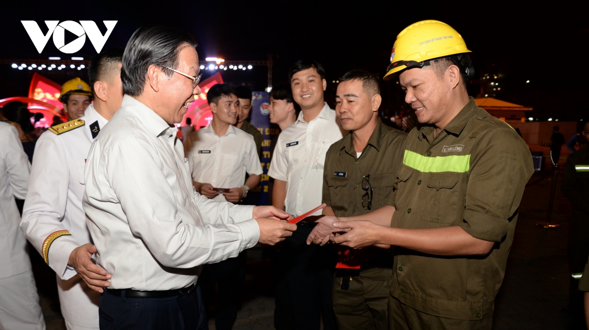 Chủ tịch TP.HCM: “Trong thành công chung của TP có đóng góp rất lớn của Tân Cảng Cát Lái”- Ảnh 3.