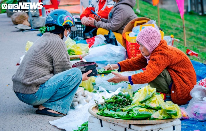 Mở hàng đầu năm Ất Tỵ 2025 ngày nào, giờ nào đẹp?- Ảnh 1. Mở hàng đầu năm Ất Tỵ 2025 ngày nào, giờ nào đẹp?- Ảnh 1.