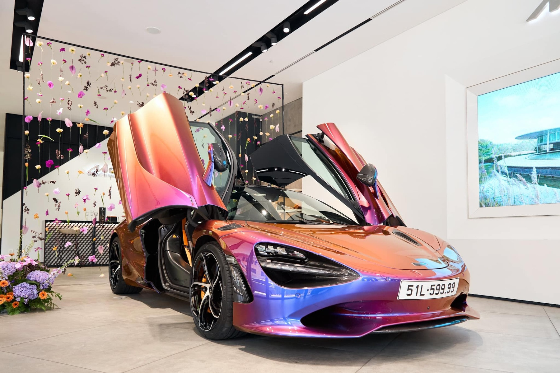 Vừa về với hot tiktoker, McLaren 750S Spider đầu tiên tại Việt Nam đã được gắn biển ‘thần tài’, trị giá ngang 1 chiếc Toyota Camry- Ảnh 7.