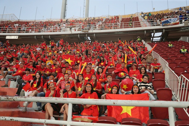 Thái Lan 2-3 Việt Nam: Việt Nam vô địch AFF Cup 2024 theo kịch bản ngoạn mục- Ảnh 2.