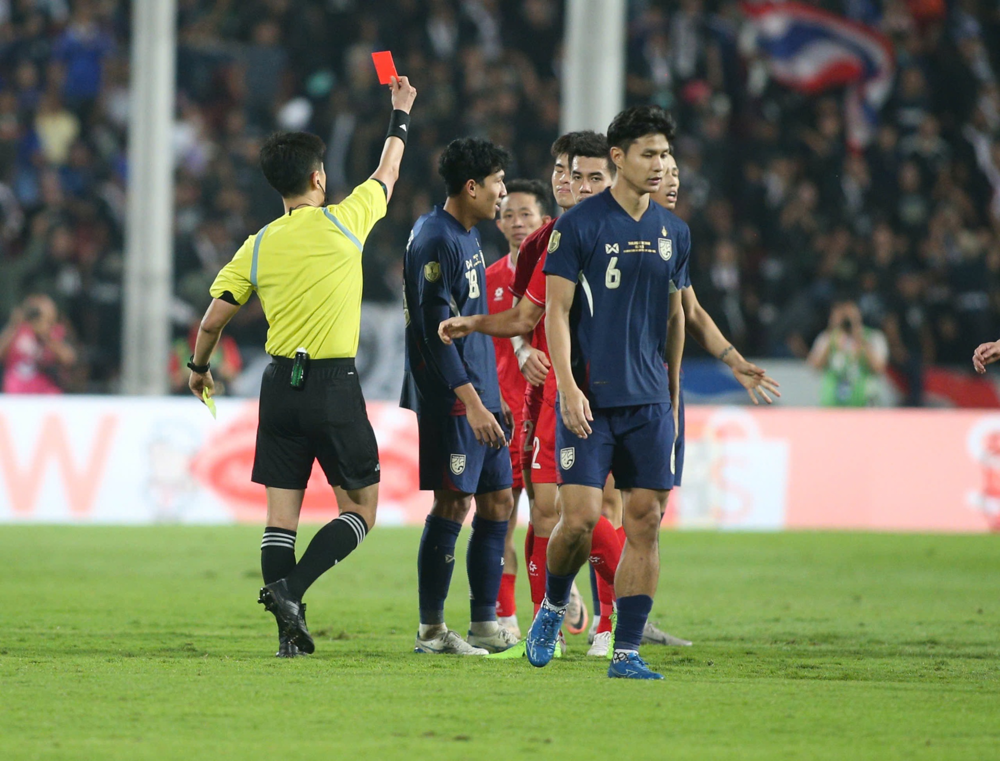 Nhận thẻ đỏ ở trận chung kết, đội tuyển Thái Lan có điểm fair-play tệ nhất AFF Cup 2024- Ảnh 1.