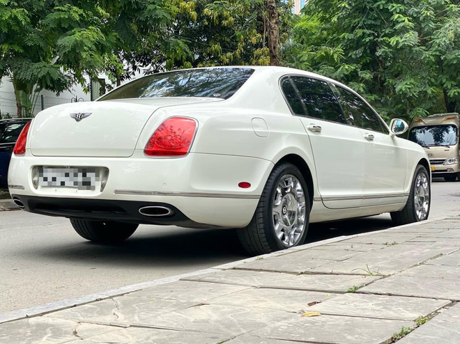 5 xe cũ biểu tượng của đại gia tầm giá Camry mua chơi Tết: Có chiếc siêu sang cỡ Rolls-Royce, ngồi cực êm- Ảnh 20.