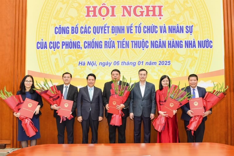 Ngân hàng Nhà nước bổ nhiệm loạt nhân sự cấp cao- Ảnh 2.