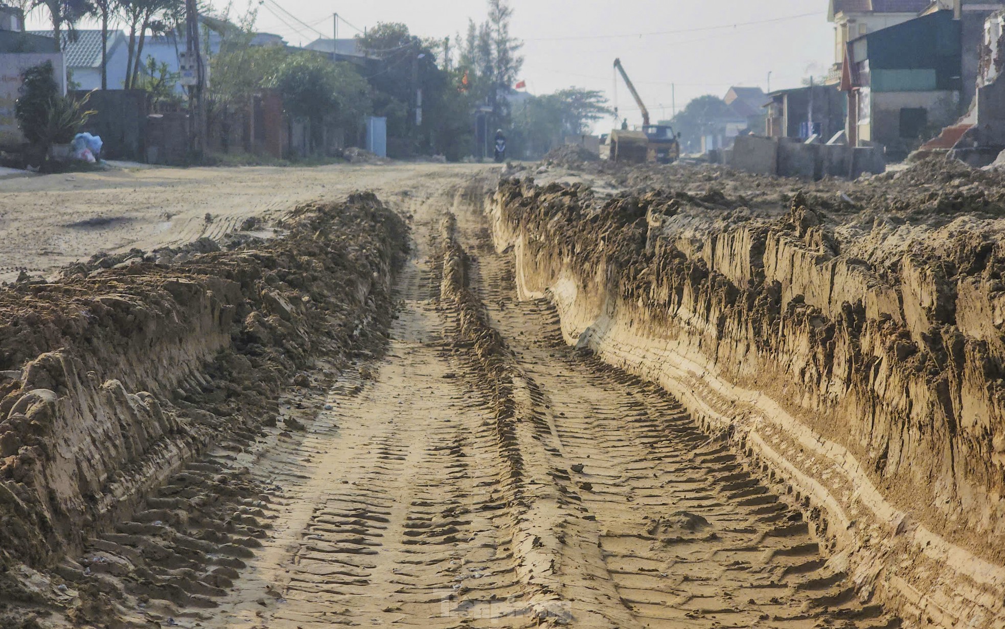 400m đường thi công trở lại sau 14 năm bị 'bỏ quên'- Ảnh 10.