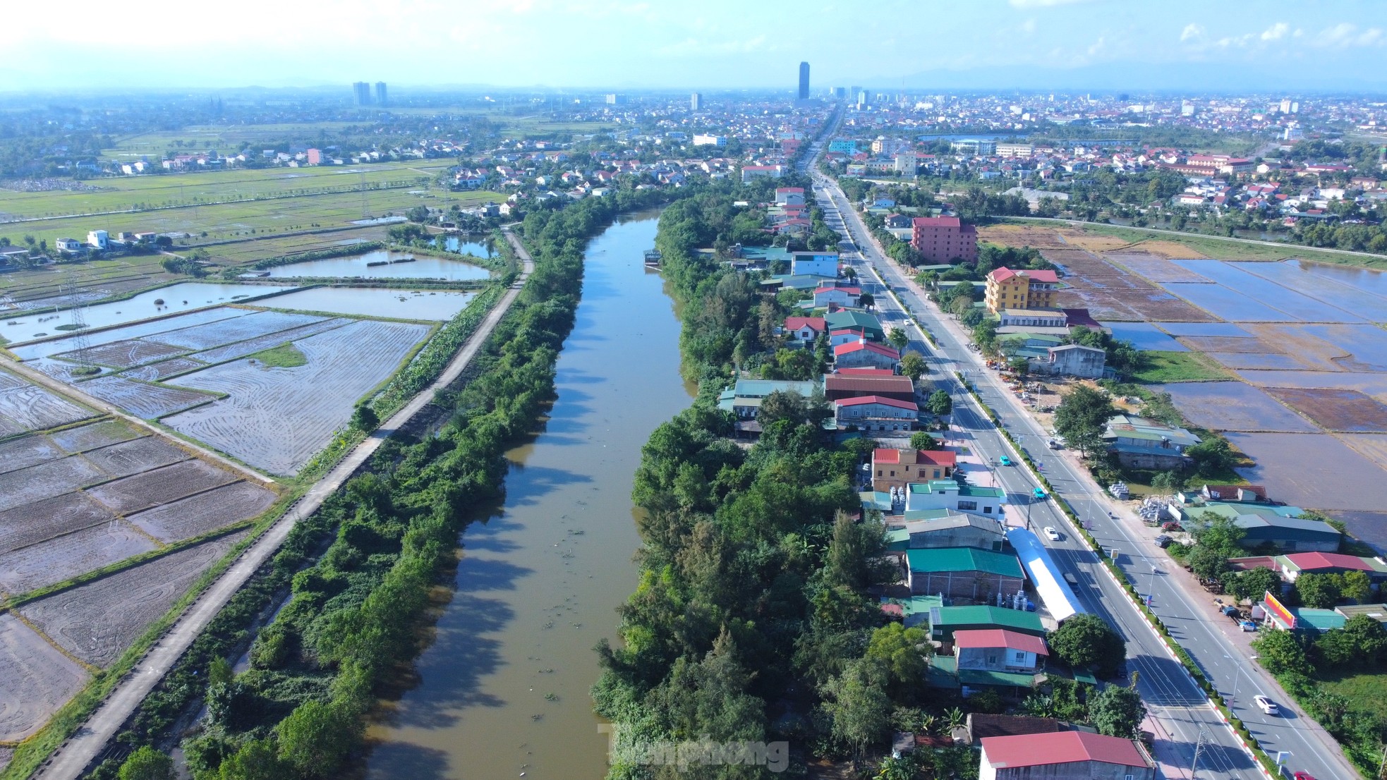 Hình hài thành phố Hà Tĩnh khi vươn mình ra phía biển- Ảnh 2.