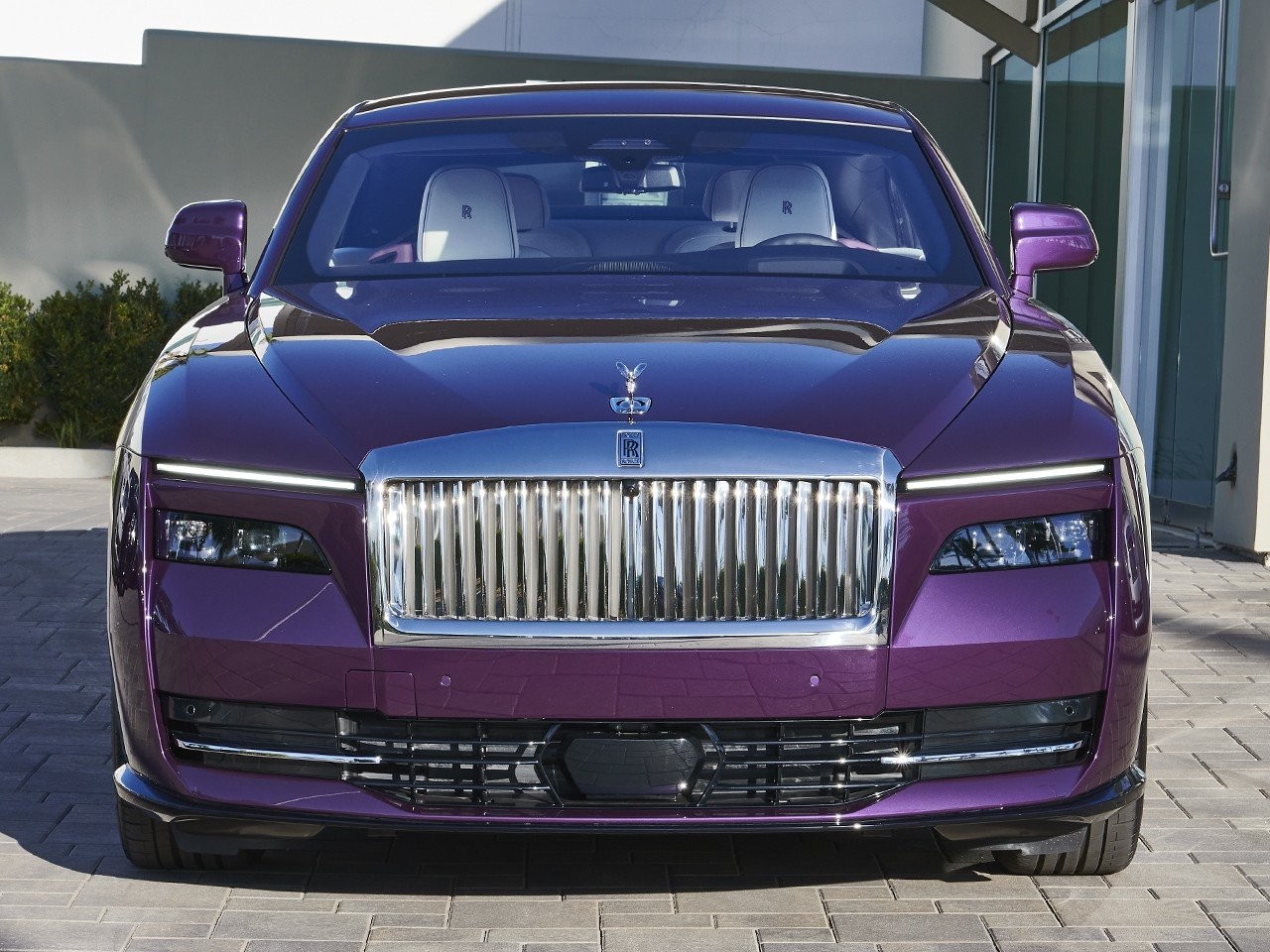 Chi tiết chiếc Rolls-Royce thuần điện của Madam Pang- Ảnh 2.