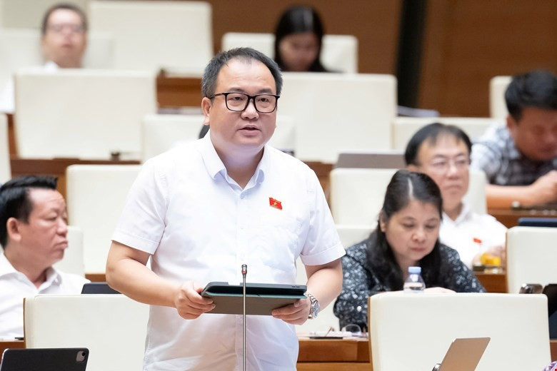 Vụ Vạn Thịnh Phát khối lượng công việc cực kỳ lớn, giám định tối đa 3 tháng là 'bất khả thi'- Ảnh 2. Vụ Vạn Thịnh Phát khối lượng công việc cực kỳ lớn, giám định tối đa 3 tháng là 'bất khả thi'- Ảnh 2.