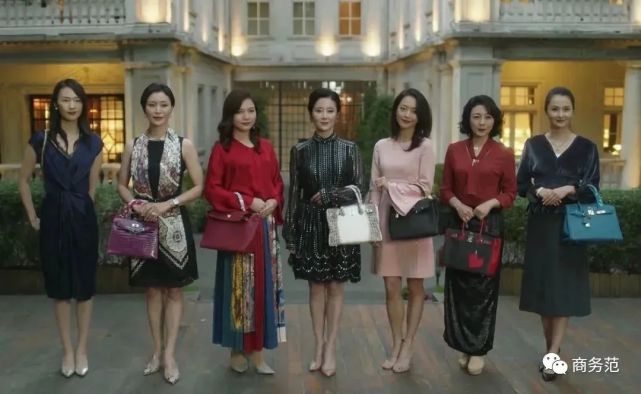 Nhìn cách "mẹ chồng hào môn" của Triệu Lộ Tư diện trang sức mới hiểu: NGỌC chính là đỉnh cao sự xa hoa của giới thượng lưu Trung Quốc- Ảnh 6.