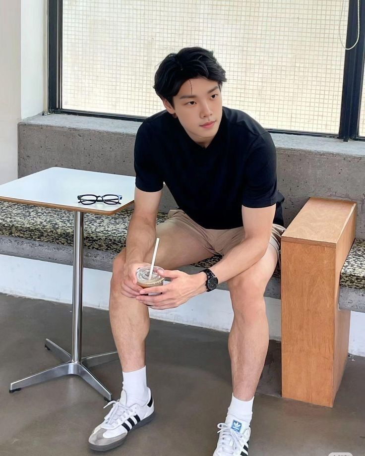 Băn khoăn của người có nhà Hà Nội, tiết kiệm 2 tỷ, lương 50 triệu- Ảnh 1. Băn khoăn của người có nhà Hà Nội, tiết kiệm 2 tỷ, lương 50 triệu- Ảnh 1.