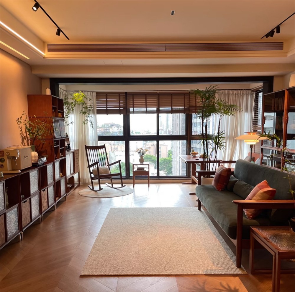 Đỉnh thật sự: Phòng khách của cô gái làm văn phòng đẹp hơn Pinterest, cảm giác chữa lành tận tâm can- Ảnh 1. Đỉnh thật sự: Phòng khách của cô gái làm văn phòng đẹp hơn Pinterest, cảm giác chữa lành tận tâm can- Ảnh 1.