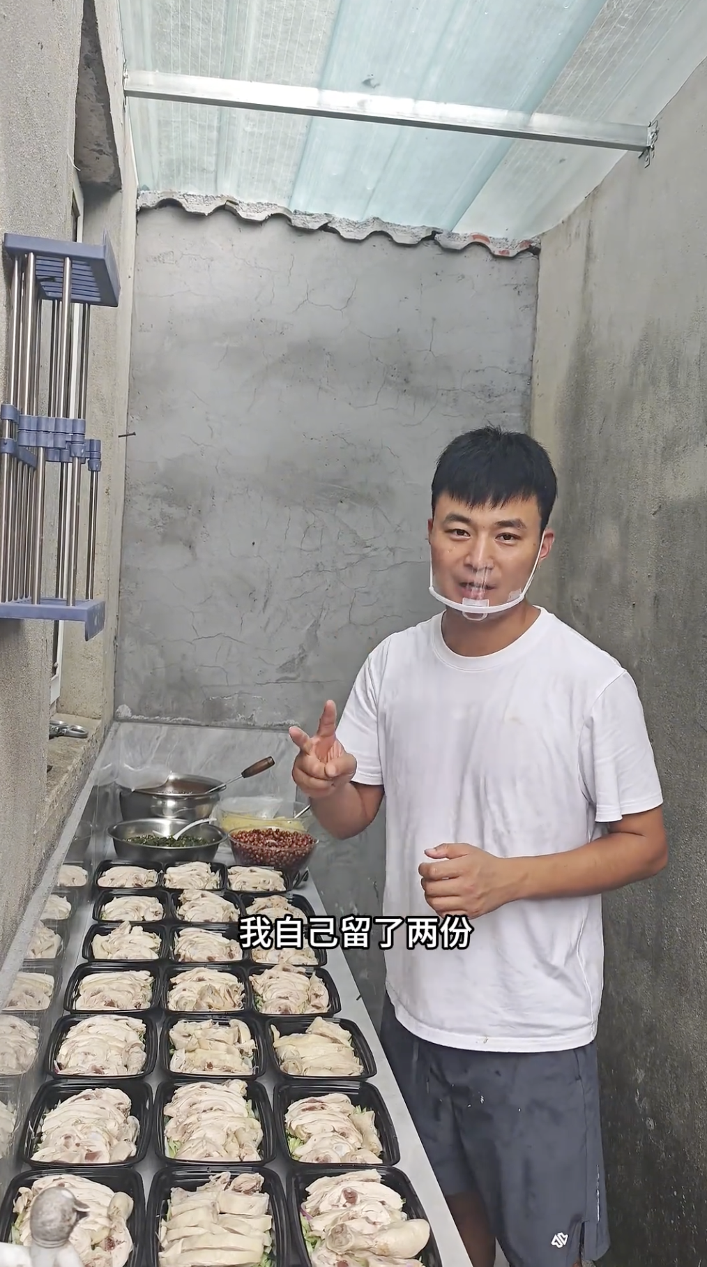 Chủ quán gà bán rẻ đến mức khách hàng bất bình, đòi tăng giá vì sợ người bán bị lỗ- Ảnh 4. Chủ quán gà bán rẻ đến mức khách hàng bất bình, đòi tăng giá vì sợ người bán bị lỗ- Ảnh 4.