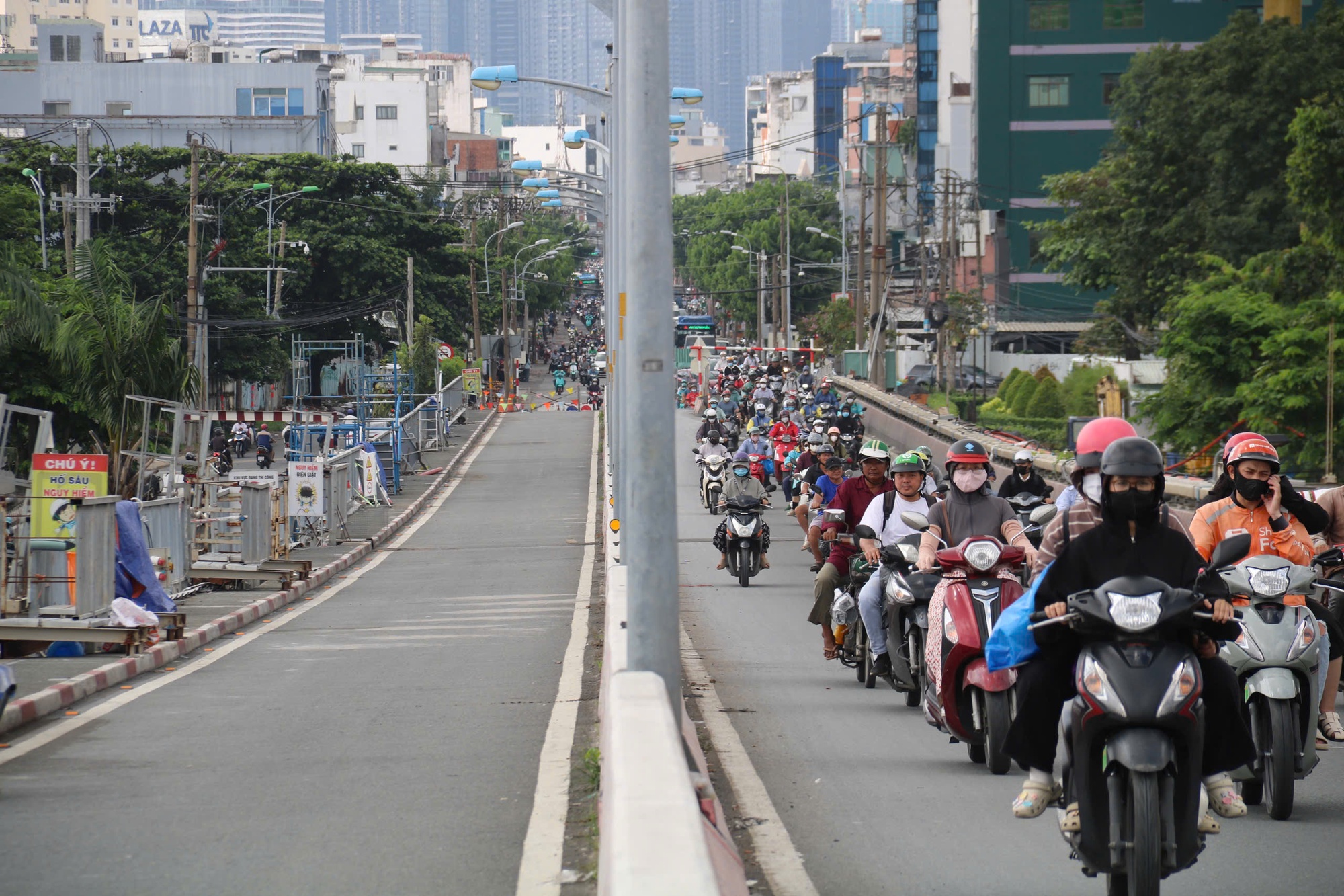 Cận cảnh cầu Bình Triệu 1 cao thêm 1,08 m- Ảnh 2.