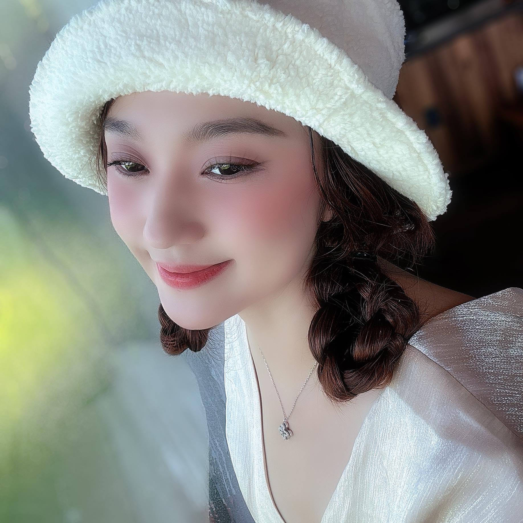 Nhan sắc nữ ca sĩ hủy hôn trước ngày cưới 1 tuần, được nhiều đại gia ngàn tỷ vây quanh- Ảnh 4. Nhan sắc nữ ca sĩ hủy hôn trước ngày cưới 1 tuần, được nhiều đại gia ngàn tỷ vây quanh- Ảnh 4.