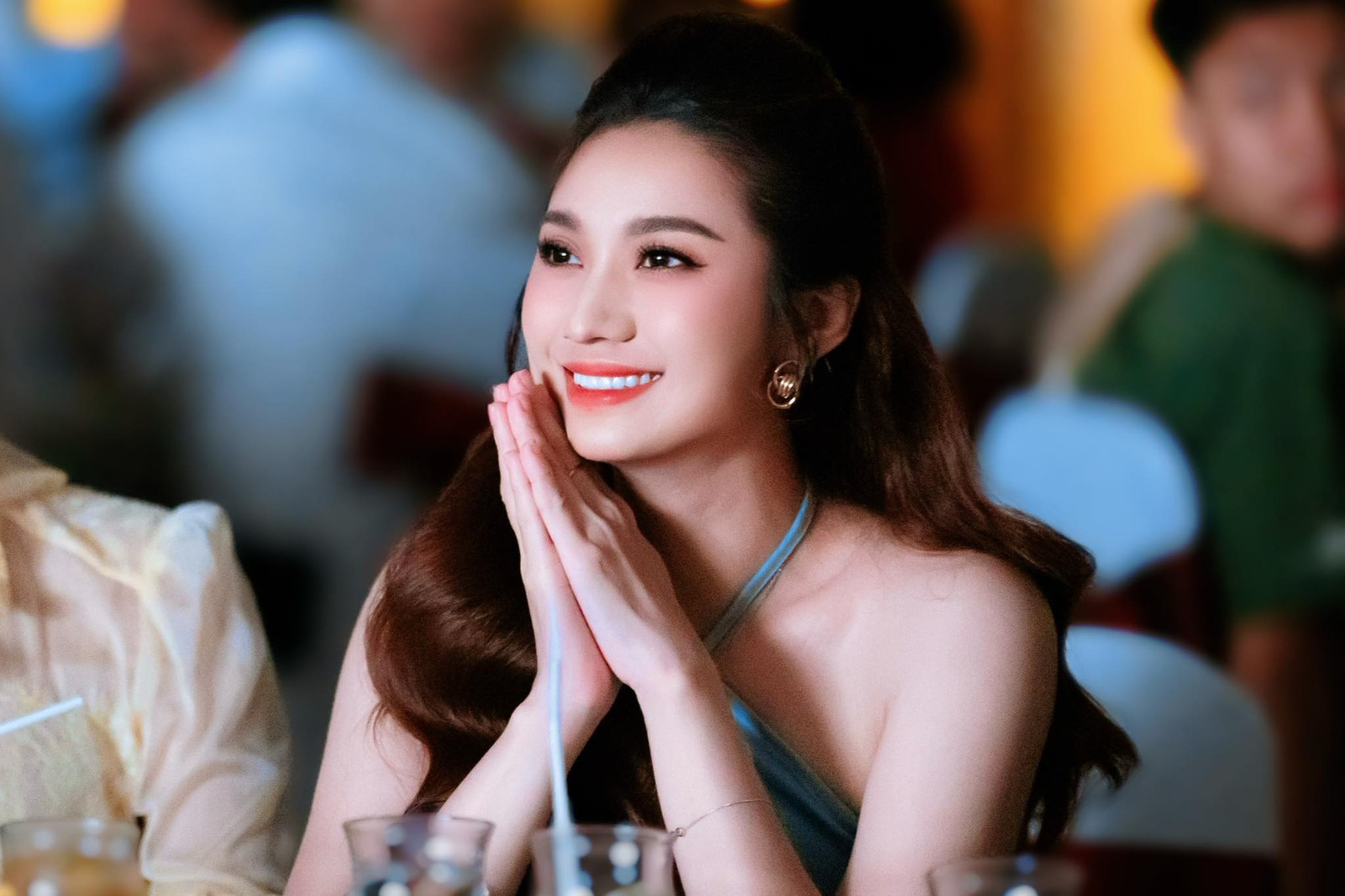 Nhan sắc nữ ca sĩ hủy hôn trước ngày cưới 1 tuần, được nhiều đại gia ngàn tỷ vây quanh- Ảnh 8. Nhan sắc nữ ca sĩ hủy hôn trước ngày cưới 1 tuần, được nhiều đại gia ngàn tỷ vây quanh- Ảnh 8.