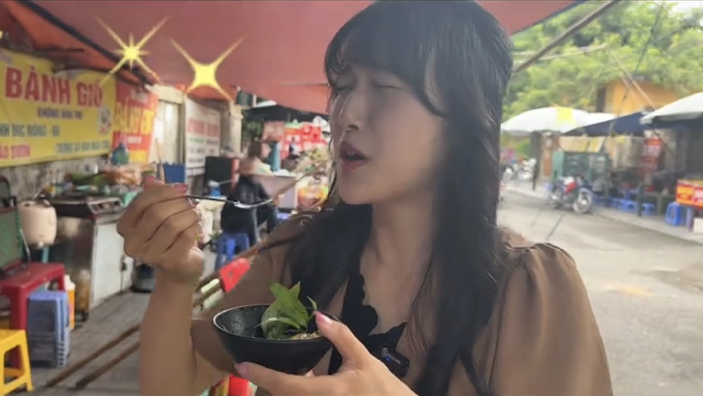 Khách Nhật hét ầm ĩ khi thử món ăn Việt từng nằm trong danh sách "đáng sợ nhất thế giới"- Ảnh 5. Khách Nhật hét ầm ĩ khi thử món ăn Việt từng nằm trong danh sách "đáng sợ nhất thế giới"- Ảnh 5.