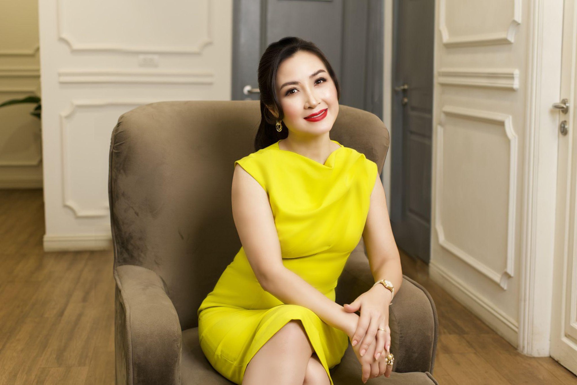 Ăn ít 1 món hàng ngày của người Việt giúp diễn viên Khánh Huyền U60 giữ dáng, trẻ lâu- Ảnh 5. Ăn ít 1 món hàng ngày của người Việt giúp diễn viên Khánh Huyền U60 giữ dáng, trẻ lâu- Ảnh 5.