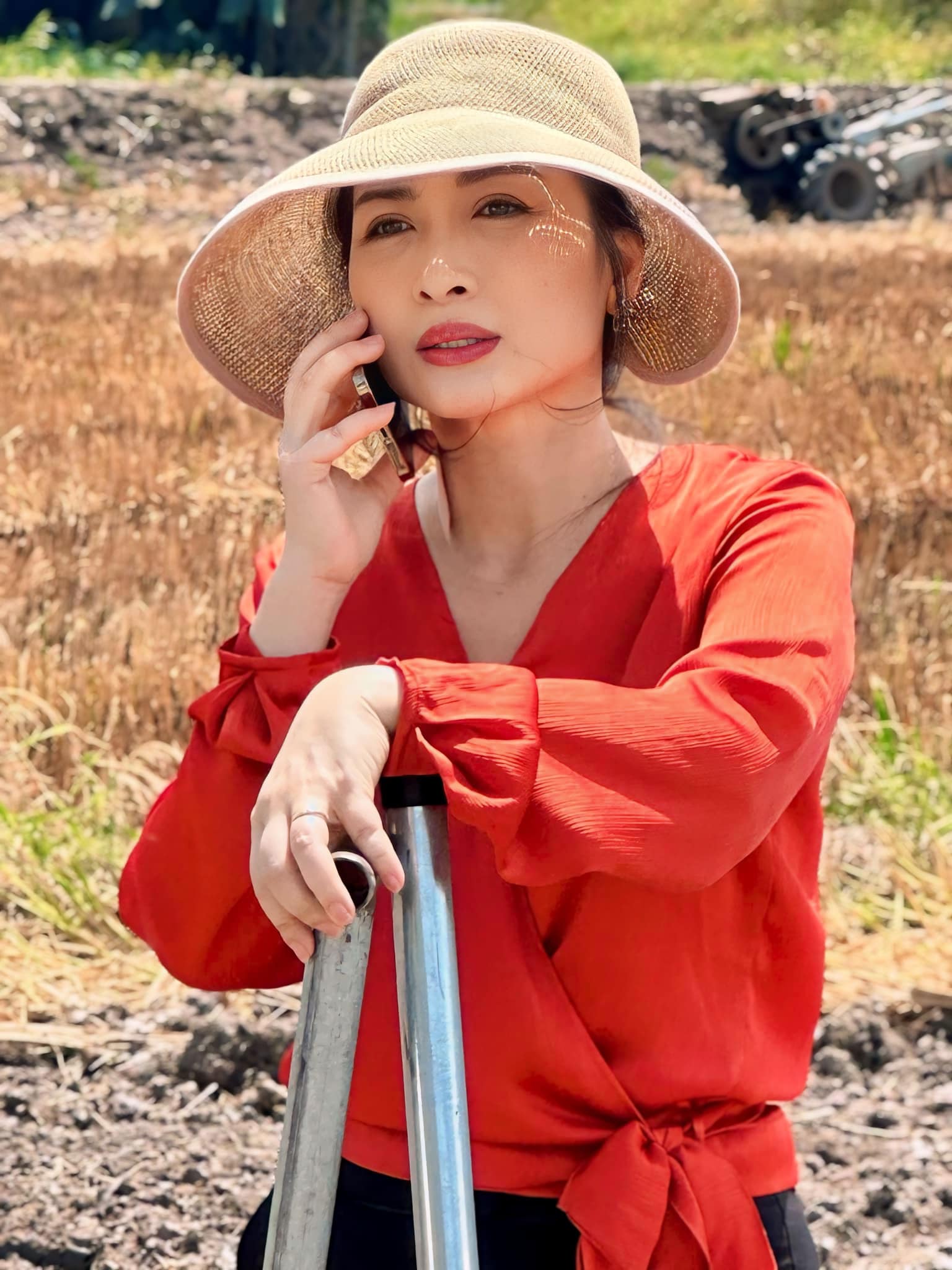 Ăn ít 1 món hàng ngày của người Việt giúp diễn viên Khánh Huyền U60 giữ dáng, trẻ lâu- Ảnh 6. Ăn ít 1 món hàng ngày của người Việt giúp diễn viên Khánh Huyền U60 giữ dáng, trẻ lâu- Ảnh 6.