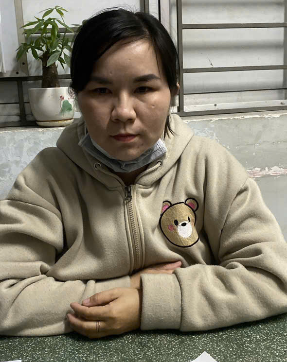 Người đàn bà cướp 140 tờ vé số của bé trai khai “Em hối hận rồi!”- Ảnh 1. Người đàn bà cướp 140 tờ vé số của bé trai khai “Em hối hận rồi!”- Ảnh 1.