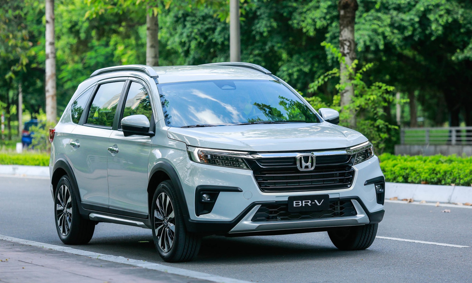 Loạt MPV 7 chỗ giảm giá sâu trong tháng 10: Cao nhất đến 70 triệu đồng, giá thực tế có mẫu tiệm cận hatchback hạng A- Ảnh 6. Loạt MPV 7 chỗ giảm giá sâu trong tháng 10: Cao nhất đến 70 triệu đồng, giá thực tế có mẫu tiệm cận hatchback hạng A- Ảnh 6.