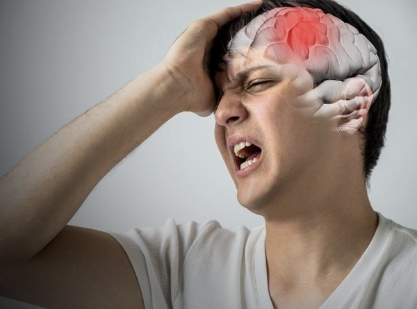 Sinh viên 22 tuổi đột quỵ lúc 4 giờ sáng phải lên bàn mổ ngay lập tức: Những dấu hiệu DỄ THẤY và ĐƯỢC BÁO TRƯỚC, nhưng bị xem nhẹ- Ảnh 1. Sinh viên 22 tuổi đột quỵ lúc 4 giờ sáng phải lên bàn mổ ngay lập tức: Những dấu hiệu DỄ THẤY và ĐƯỢC BÁO TRƯỚC, nhưng bị xem nhẹ- Ảnh 1.
