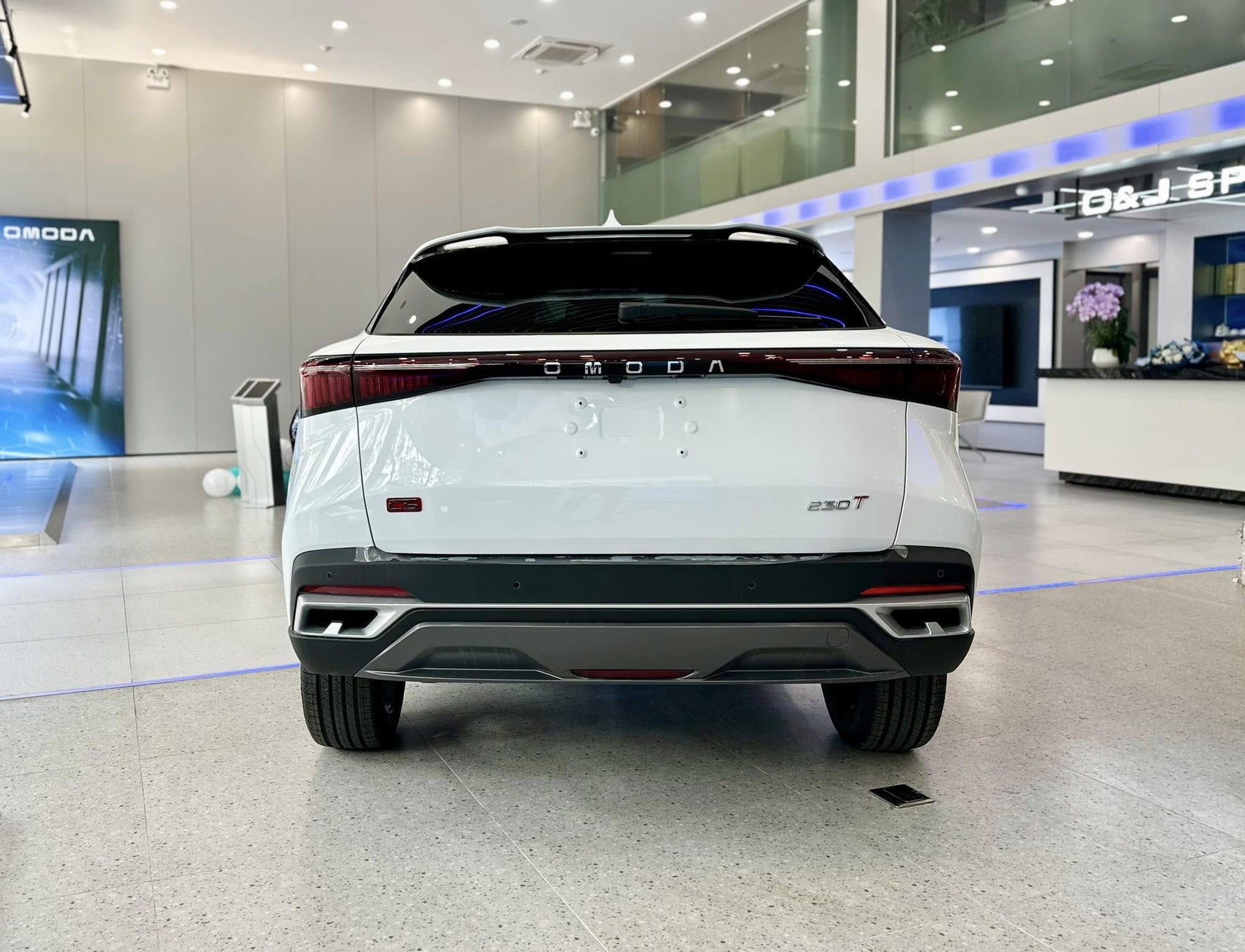 Omoda & Jaecoo nhập cuộc đua giảm giá: SUV ưu đãi tới 100% lệ phí trước bạ, đe dọa nhóm xe Hàn – Nhật- Ảnh 3. Omoda & Jaecoo nhập cuộc đua giảm giá: SUV ưu đãi tới 100% lệ phí trước bạ, đe dọa nhóm xe Hàn – Nhật- Ảnh 3.