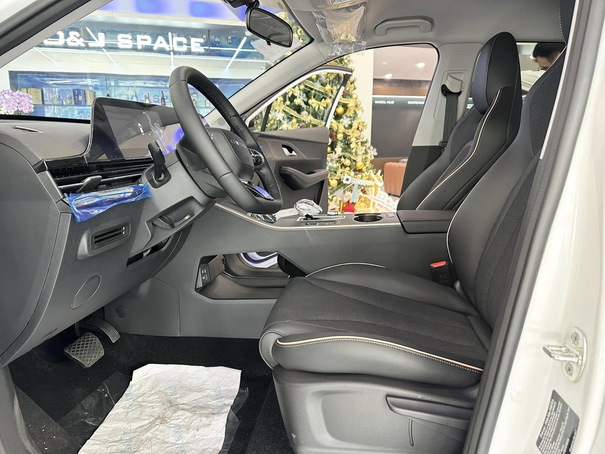 Omoda & Jaecoo nhập cuộc đua giảm giá: SUV ưu đãi tới 100% lệ phí trước bạ, đe dọa nhóm xe Hàn – Nhật- Ảnh 4. Omoda & Jaecoo nhập cuộc đua giảm giá: SUV ưu đãi tới 100% lệ phí trước bạ, đe dọa nhóm xe Hàn – Nhật- Ảnh 4.