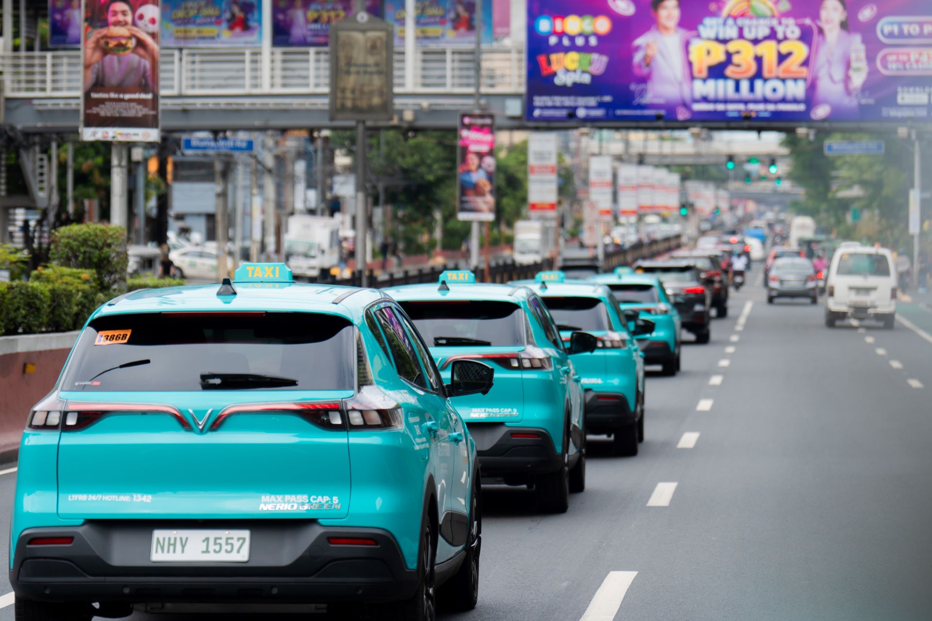 Công ty của ông Phạm Nhật Vượng chính thức có hãng taxi nước ngoài đầu tiên ký nhượng quyền, dự kiến vận hành 2.000 xe VinFast Nerio Green- Ảnh 1. Công ty của ông Phạm Nhật Vượng chính thức có hãng taxi nước ngoài đầu tiên ký nhượng quyền, dự kiến vận hành 2.000 xe VinFast Nerio Green- Ảnh 1.