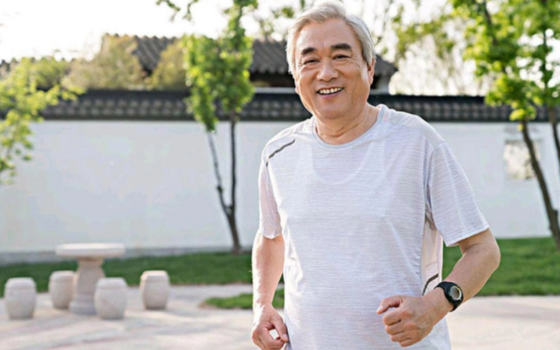 Đàn ông sau 60 tuổi vẫn làm được 4 việc này chứng tỏ sở hữu “thể chất trường thọ”, sống đến 100 tuổi không khó- Ảnh 2. Đàn ông sau 60 tuổi vẫn làm được 4 việc này chứng tỏ sở hữu “thể chất trường thọ”, sống đến 100 tuổi không khó- Ảnh 2.
