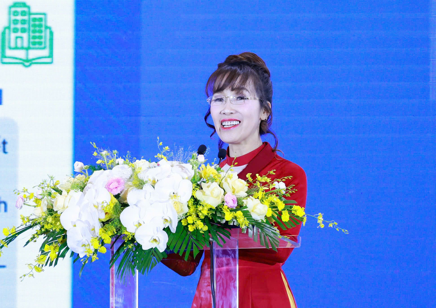 Thủ tướng mong các doanh nhân vượt qua chính mình, vươn ra biển lớn- Ảnh 2.
