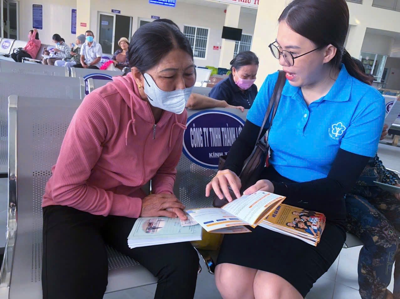 Đổi nơi đăng ký khám chữa bệnh BHYT có mất phí?- Ảnh 1. Đổi nơi đăng ký khám chữa bệnh BHYT có mất phí?- Ảnh 1.