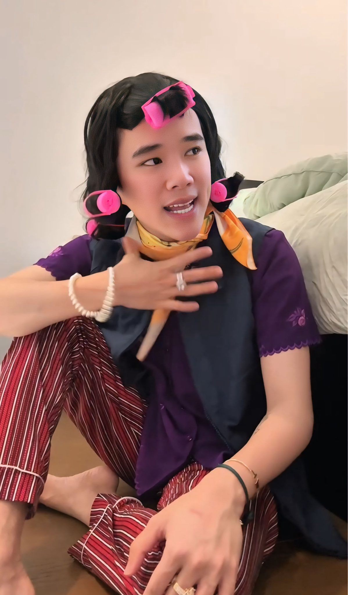 Phía sau những nụ cười của Hồng Thơ (Tiktoker Con Cò Đây): Cũng 1 năm nay 2 mẹ con không nói chuyện với nhau- Ảnh 2. Phía sau những nụ cười của Hồng Thơ (Tiktoker Con Cò Đây): Cũng 1 năm nay 2 mẹ con không nói chuyện với nhau- Ảnh 2.