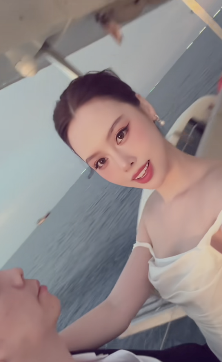 Nàng hậu gen Z và bạn trai doanh nhân đã bí mật chụp ảnh cưới- Ảnh 3. Nàng hậu gen Z và bạn trai doanh nhân đã bí mật chụp ảnh cưới- Ảnh 3.