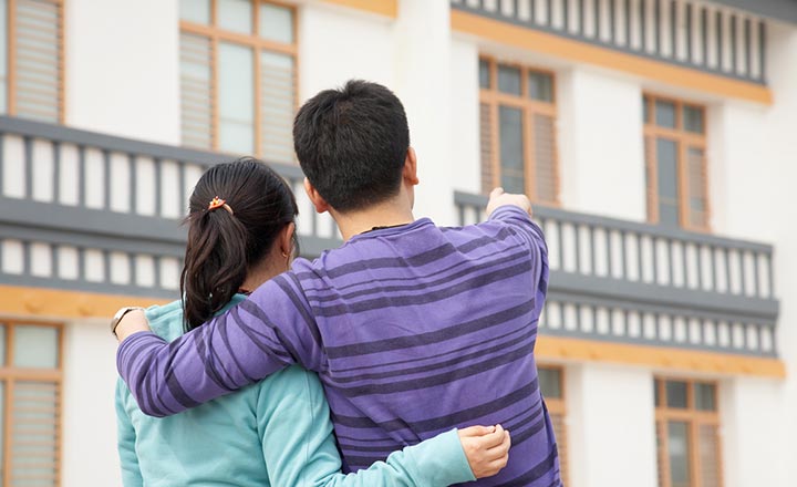 Vay thế chấp hơn 9 tỷ để mua nhà, cặp vợ chồng hối hận thừa nhận: "Cứ đến ngày trả nợ là tôi thấy nghẹt thở!"- Ảnh 1. Vay thế chấp hơn 9 tỷ để mua nhà, cặp vợ chồng hối hận thừa nhận: "Cứ đến ngày trả nợ là tôi thấy nghẹt thở!"- Ảnh 1.