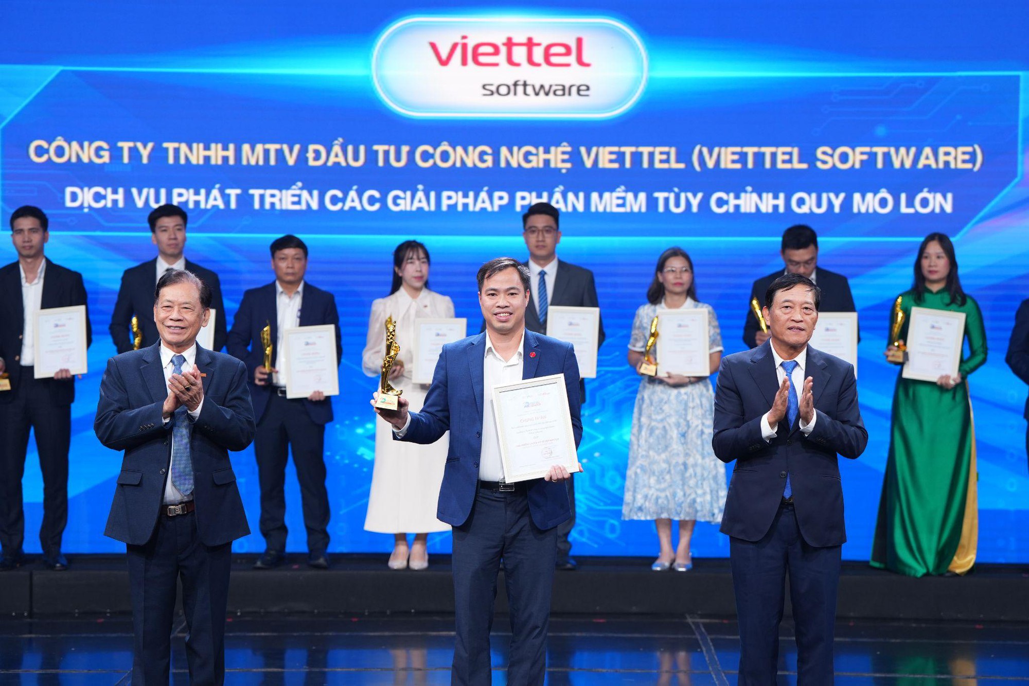 Giải thưởng Chuyển đổi số 2025: Bệ phóng thương hiệu cho Viettel Software trong kỷ nguyên số- Ảnh 1.