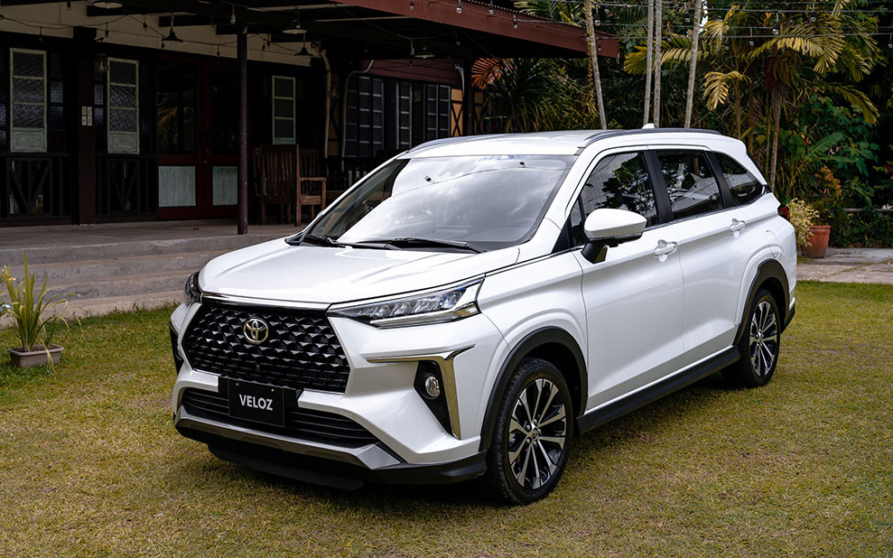 Toyota Veloz Cross lộ bản hybrid mới cùng gói thể thao, thêm lựa chọn tiết kiệm xăng cho dân dịch vụ, dễ sớm về Việt Nam đáp trả Xpander- Ảnh 1.