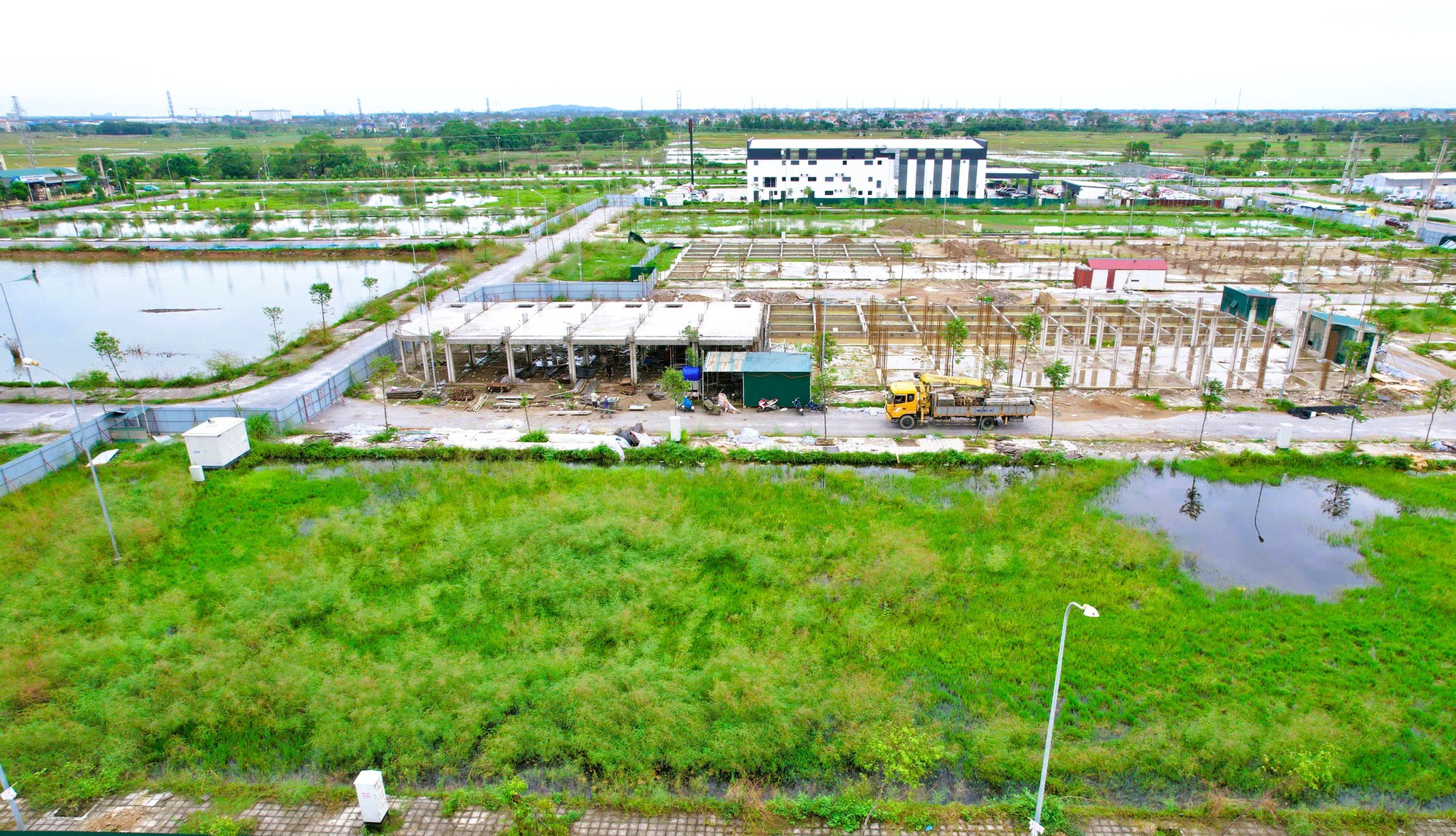 Hiện trạng khu đất "ông bầu" Cao Tiến Đoan thu lợi bất chính 191 tỉ đồng- Ảnh 11. Hiện trạng khu đất "ông bầu" Cao Tiến Đoan thu lợi bất chính 191 tỉ đồng- Ảnh 11.