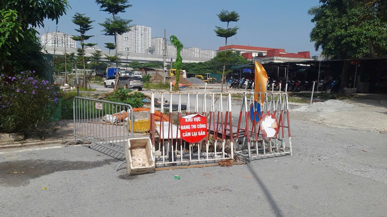 Chủ đầu tư khẩn trương khắc phục sự cố sụt lún tại khu vực Trần Cung- Ảnh 1.