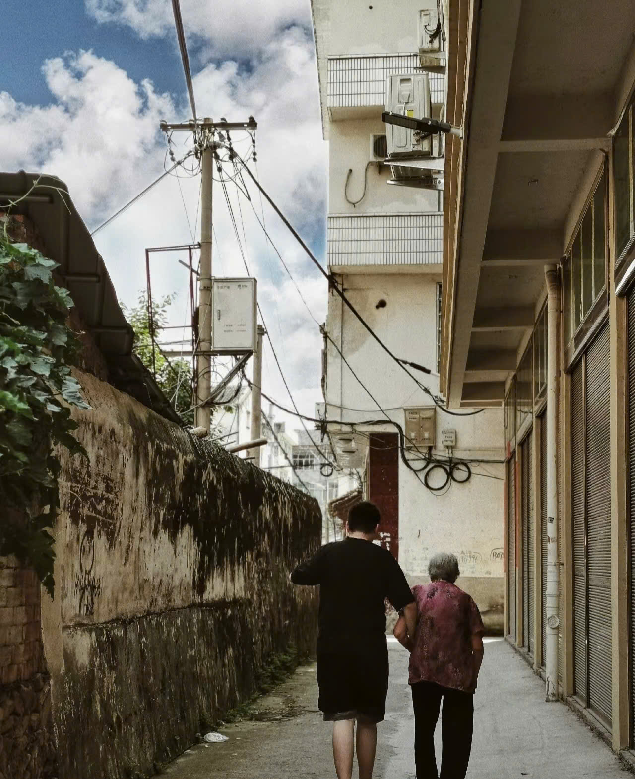 Ngừng chu cấp hàng tháng cho bố mẹ sau khi giàu lên, tôi nhận ra: Đây mới là hiếu thảo đúng cách!- Ảnh 1. Ngừng chu cấp hàng tháng cho bố mẹ sau khi giàu lên, tôi nhận ra: Đây mới là hiếu thảo đúng cách!- Ảnh 1.