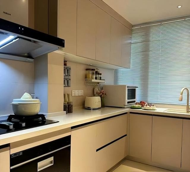 Mua căn hộ 66m² để sống một mình sau nghỉ hưu: Người phụ nữ 58 tuổi biến mỗi ngày thành một giấc mơ bình yên- Ảnh 5.