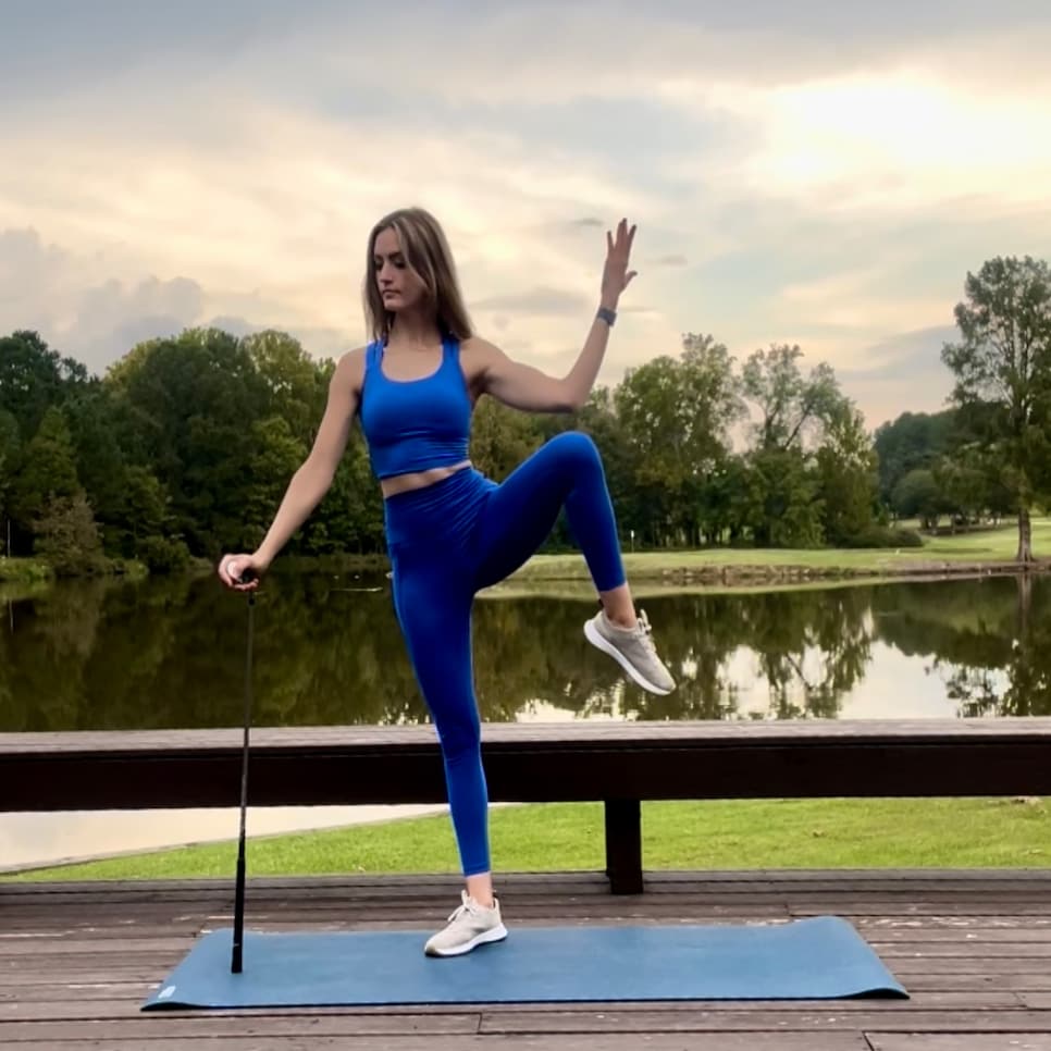 Điều golfer chuyên nghiệp không bật mí: 5 bài tập đơn giản giúp bạn vừa swing hoàn hảo, vừa có cơ bụng 6 múi- Ảnh 1. Điều golfer chuyên nghiệp không bật mí: 5 bài tập đơn giản giúp bạn vừa swing hoàn hảo, vừa có cơ bụng 6 múi- Ảnh 1.